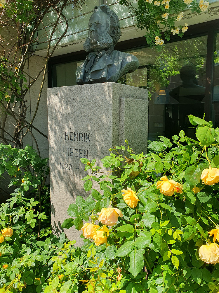 Henrik Ibsen