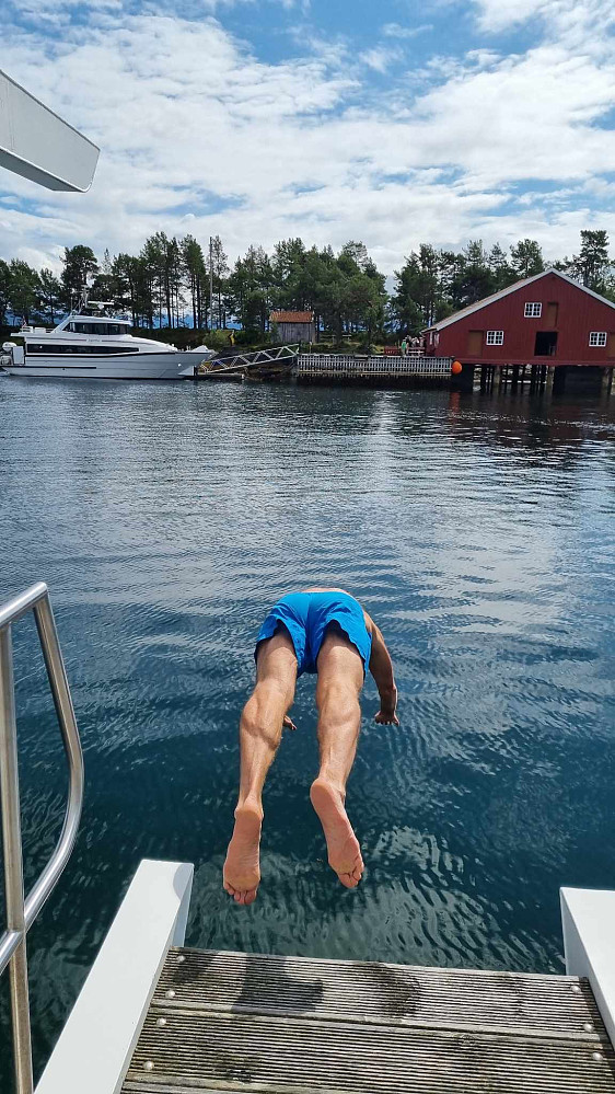 .