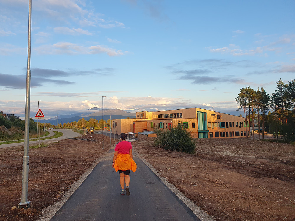 Nyskolen i Årølia