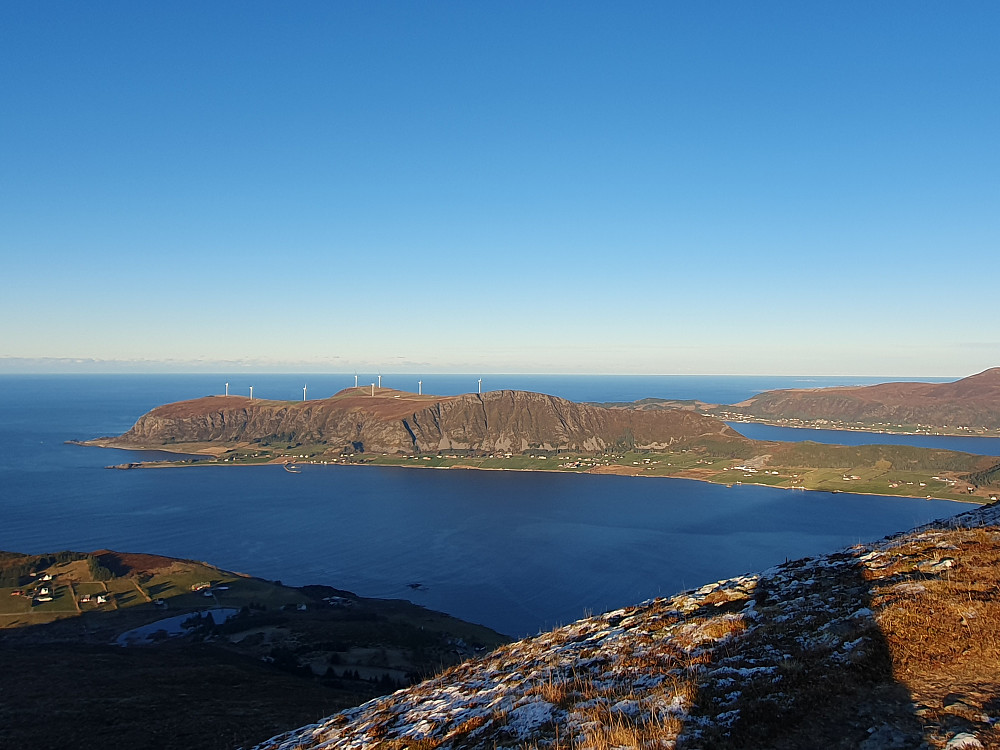 Haramsøya med sine vindmøller