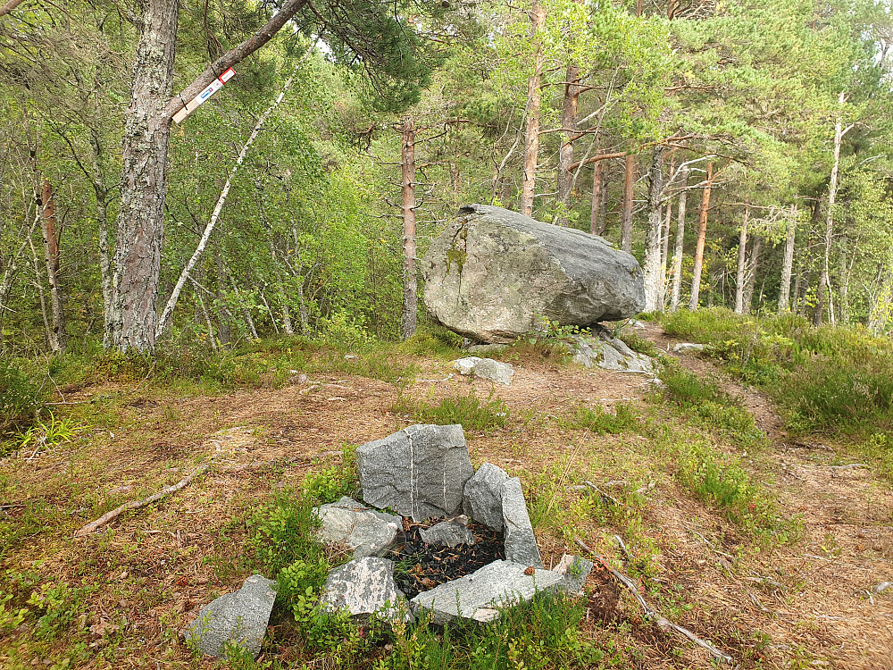 Stolpe ved Storsteinen