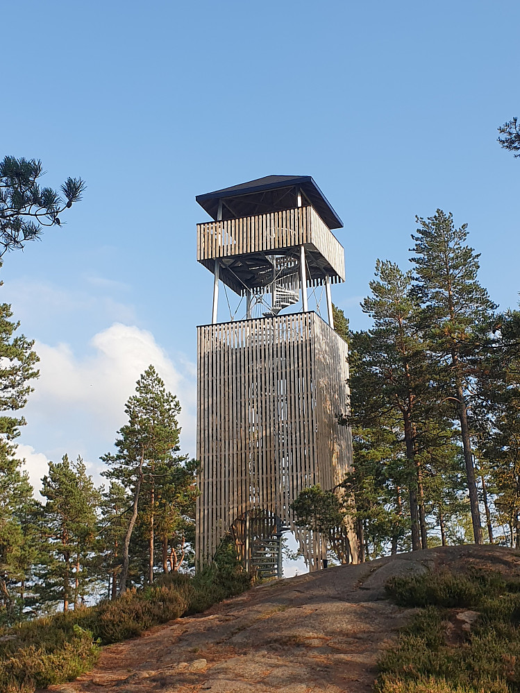 Flott utsiktstårn på Nordbykollen. 18 meter høyt, åpnet 28. september 2022.