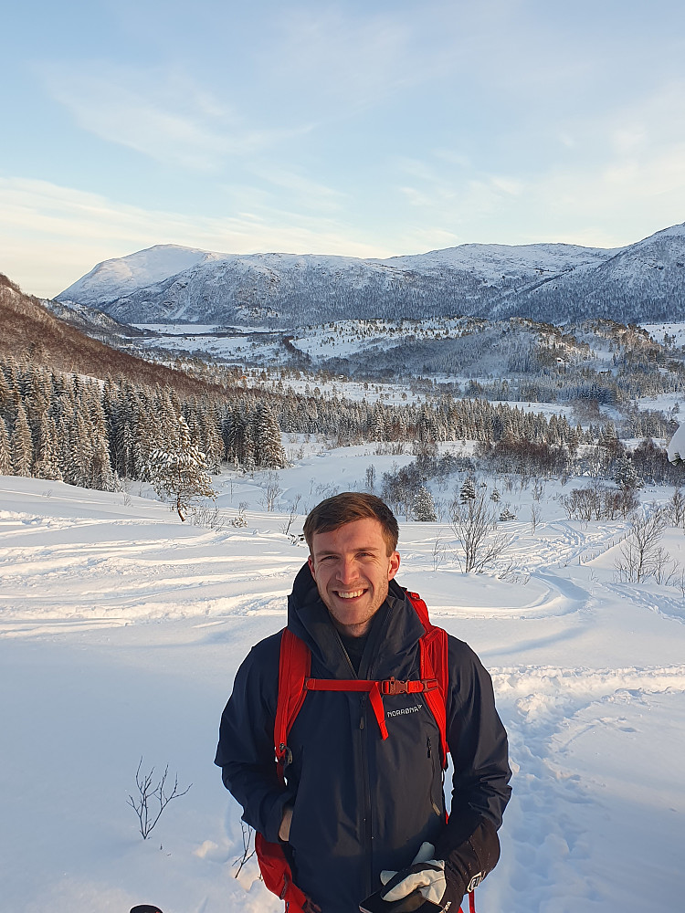 Arne i gang med sin andre tur på Urfjellet for dagen