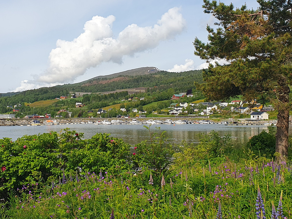 Mot Lønsetfjellet 
