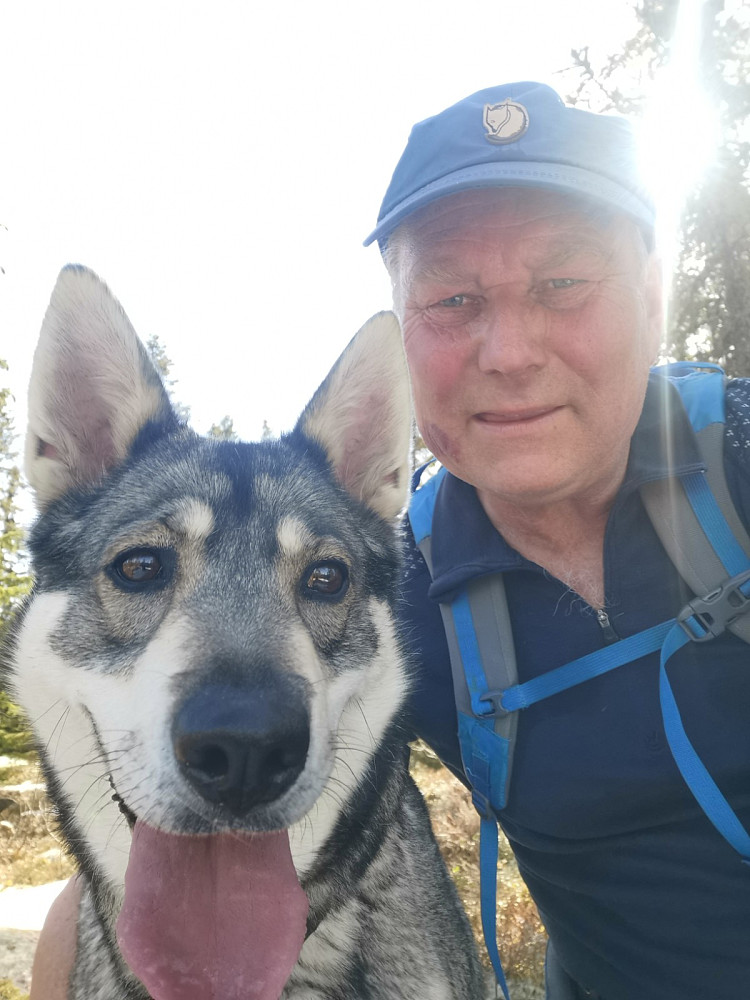Selfie på sjølveste Vestre Ygelkletten.
