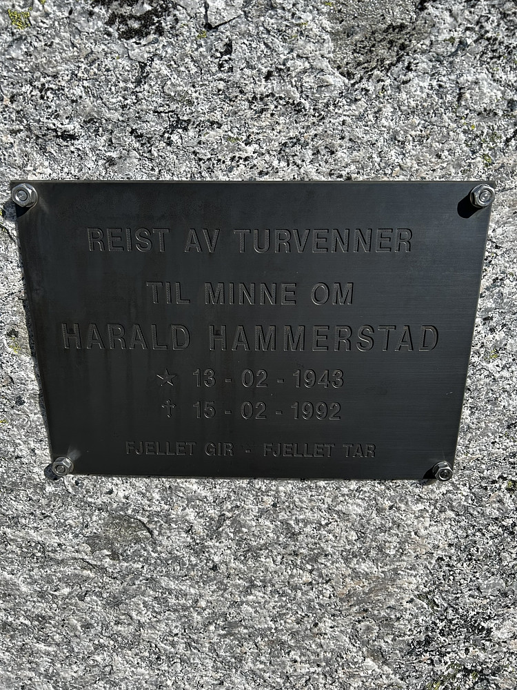 Minnesmarkering etter ulykken i 1992.