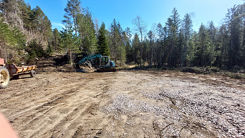 Fortsett rett fram og til høyre