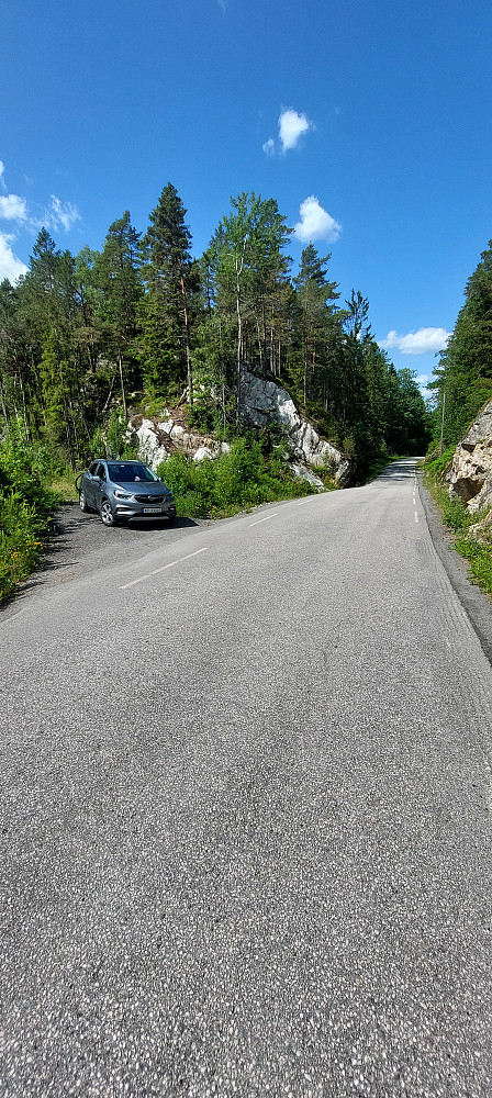 Parkeringslomme på Valleveien