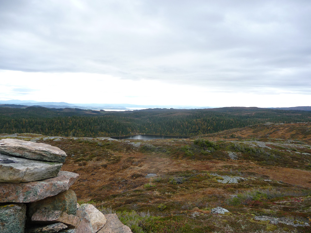 Fra Durmålshaugen mot Julvatnet