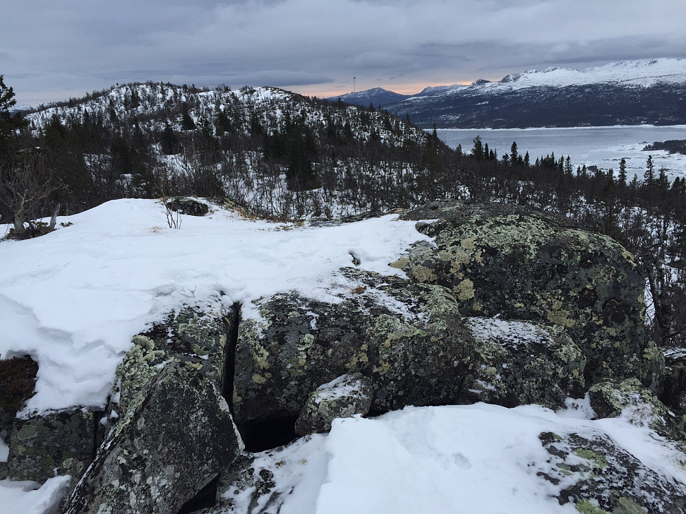 Mot Tunhovdsåsen fra Driftebergnuten