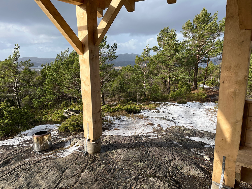 Storgrinden gapahuk