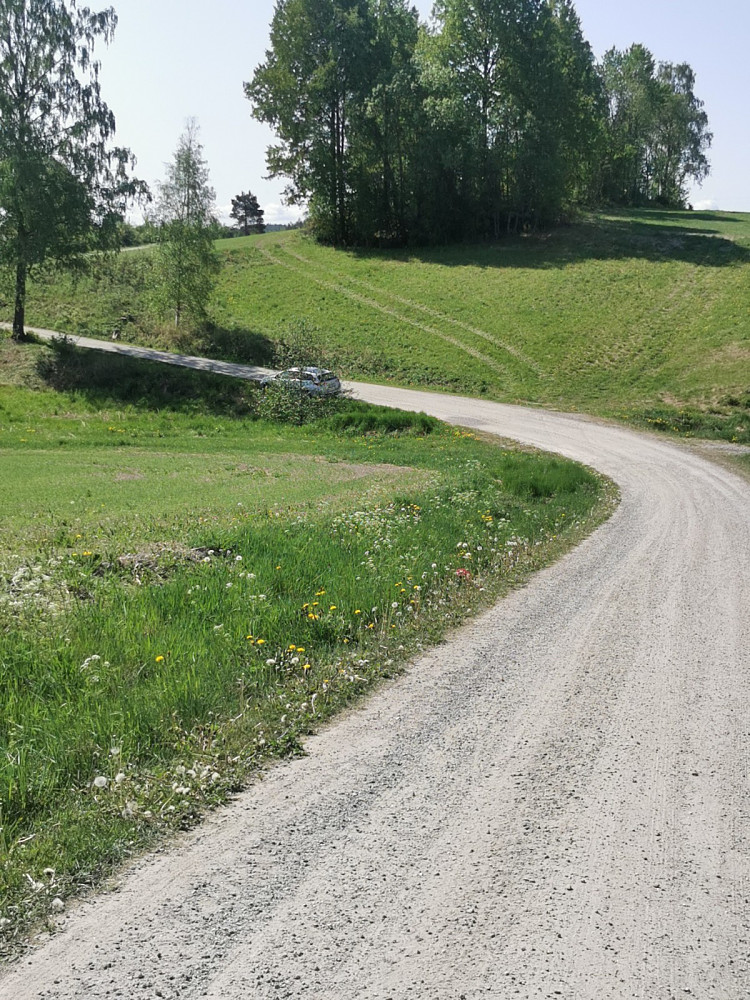 parkeringslomme sett fra gården