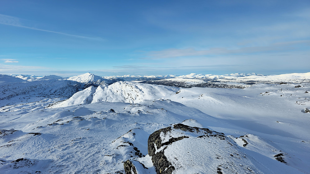 Slettfjellet og Knyken i vest.