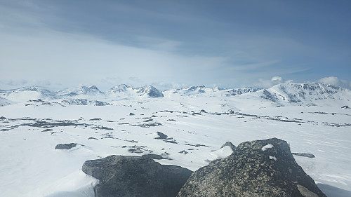 Utsikt fra Storbekkhøa Nord mot sørvest.