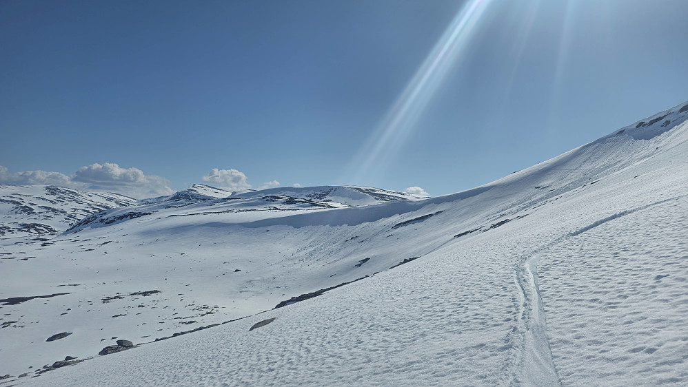 Navigering ned mot Grugguskaret.