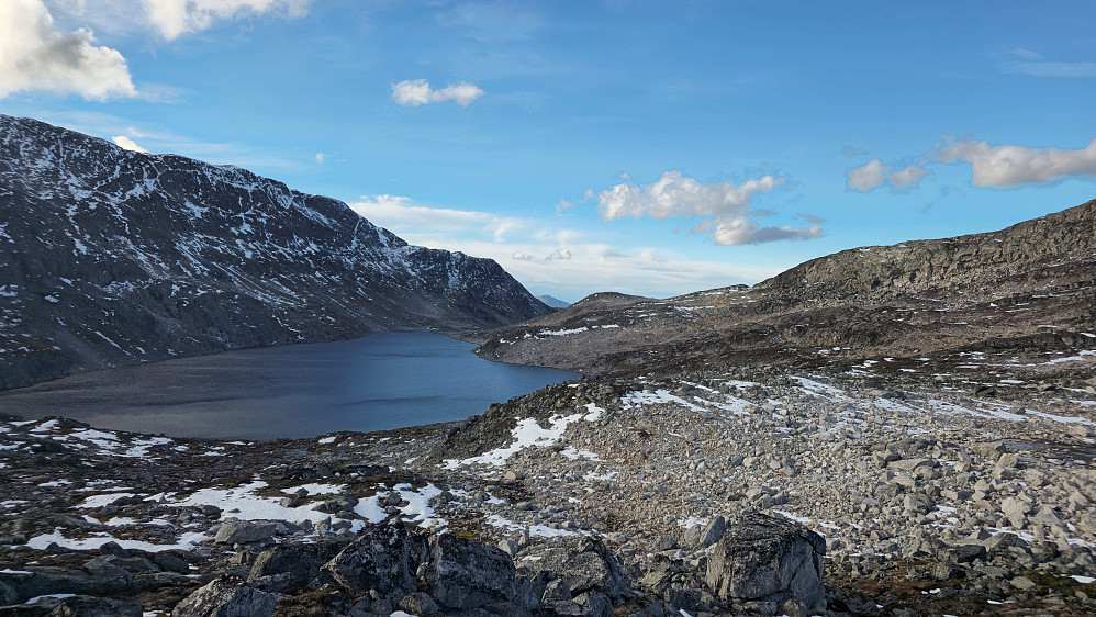Øvre Tverrdalsvatnet.