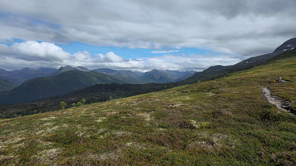 Og lenger inn i Todalen.