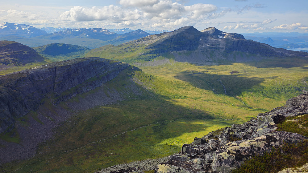 Skuggfjellet og Sulå.