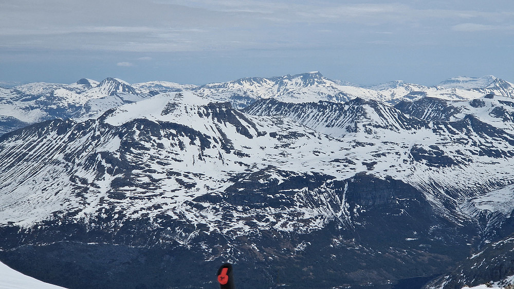 Snøfjellet og Skjerdingen.