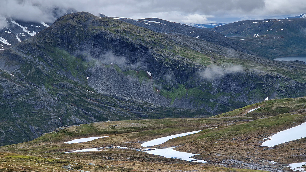 Skardnebba på andre siden av Toåa.