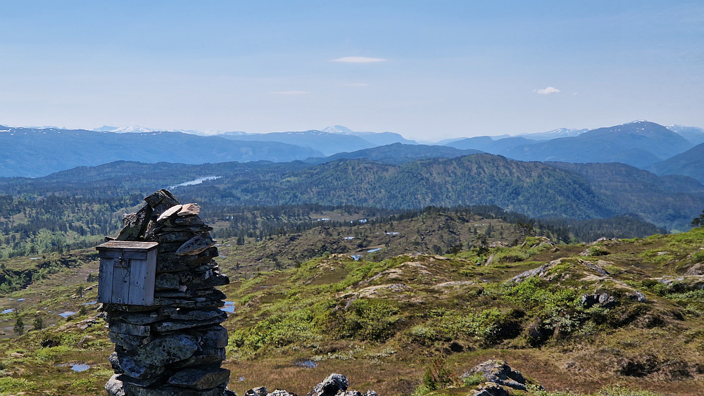 Vestover nordmarka fra toppen.