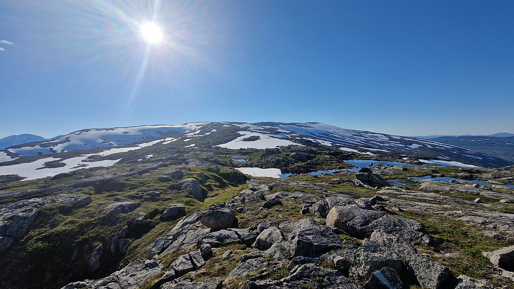 Veien ned fra Tindfjellet.