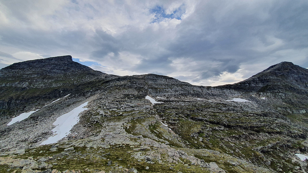 Sulene sett fra ryggen ned til Gråfjellet.