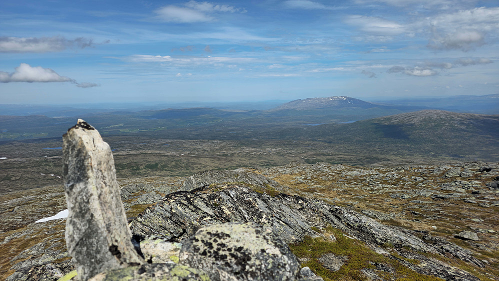 Resfjellet i øst.