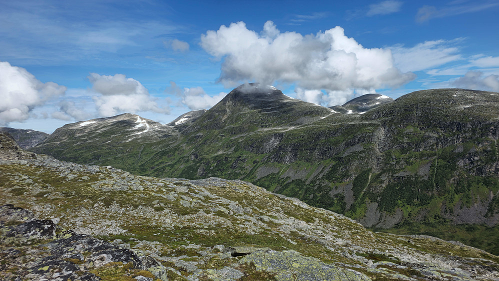 Fortsatt fin utsikt mot Rognnebba.