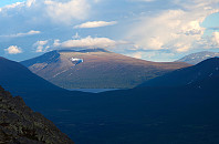 Fin utsikt mot Gråskarvet (1731 moh) mens vi "ruslet" oppover.