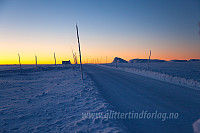 Lite trafikk på veien, men steike fint var det nå i alle fall her denne morgenen.