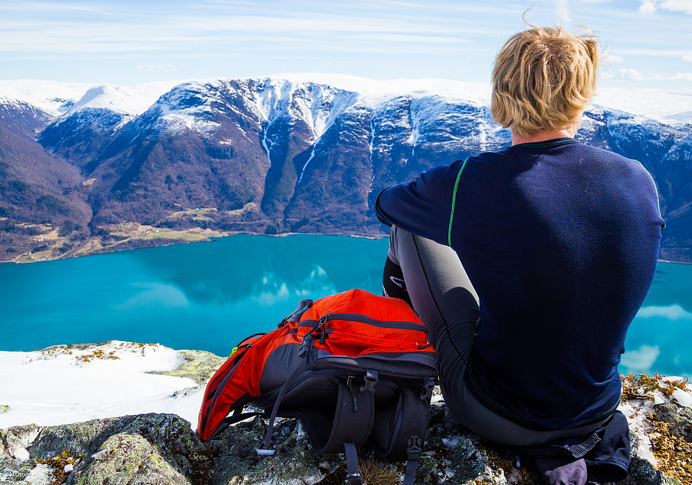 Norge er egentlig skapt for å sitte på ræva Sondre. Mange fine steder å hvile stumpen i dette landet.