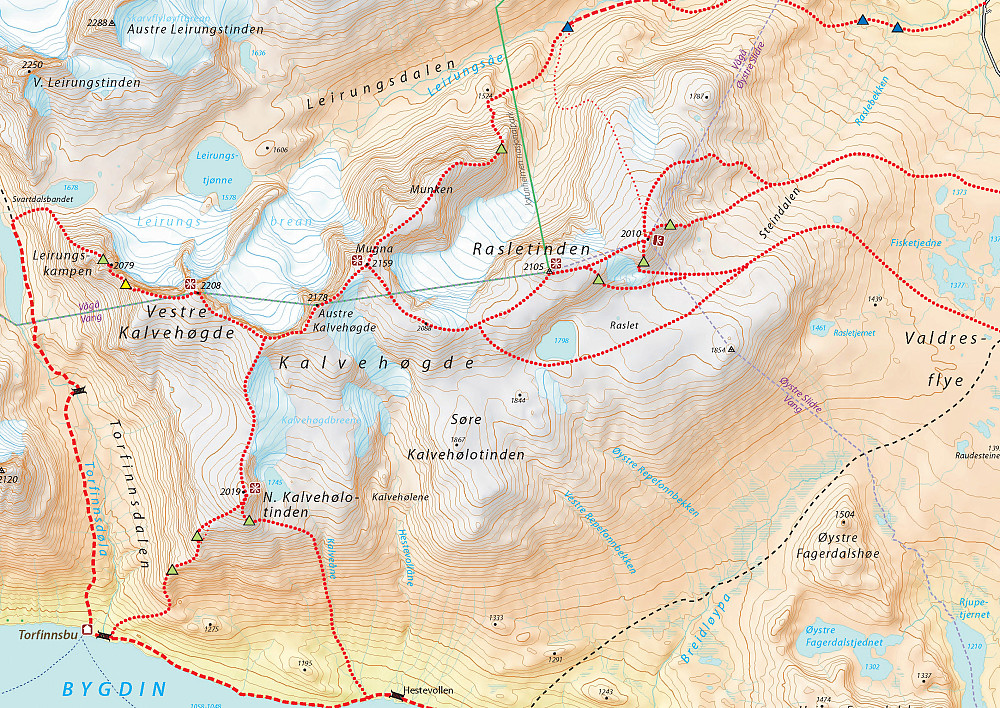 Sommerruter på Kalvehøgdmassivet. Kartet ble laget før ruta til Rasletind ble merket, men traséen for denne er omtrent som den nordlige stiplete varianten. Du finner også den merkede ruta på Peakbookkartet hvor du kan laste ned gps-sporet.