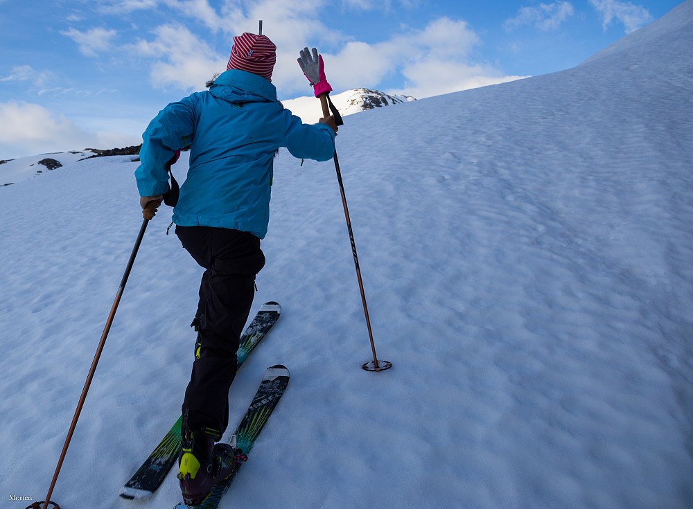 Jeg har funnet ut at med randoski er hjelper det å ta lange skritt, så blir det ikke så mye løfting av skia.