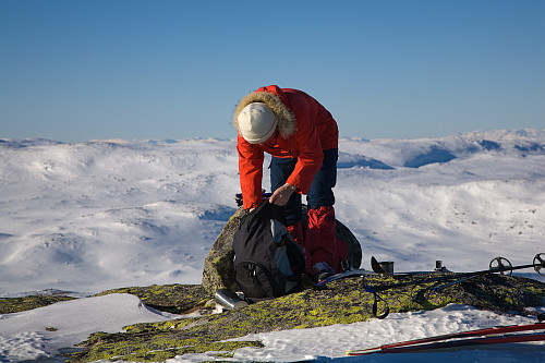 Solveig på toppen av Ørneflag.