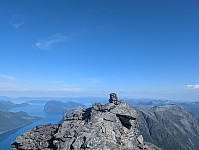 fredriks_20250721_687e2a6aaadfb.jpg
