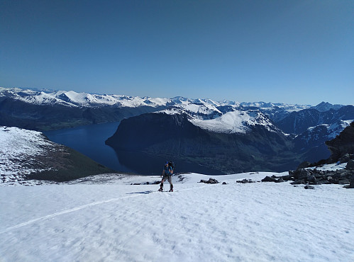 Sigurd coming up the ridge