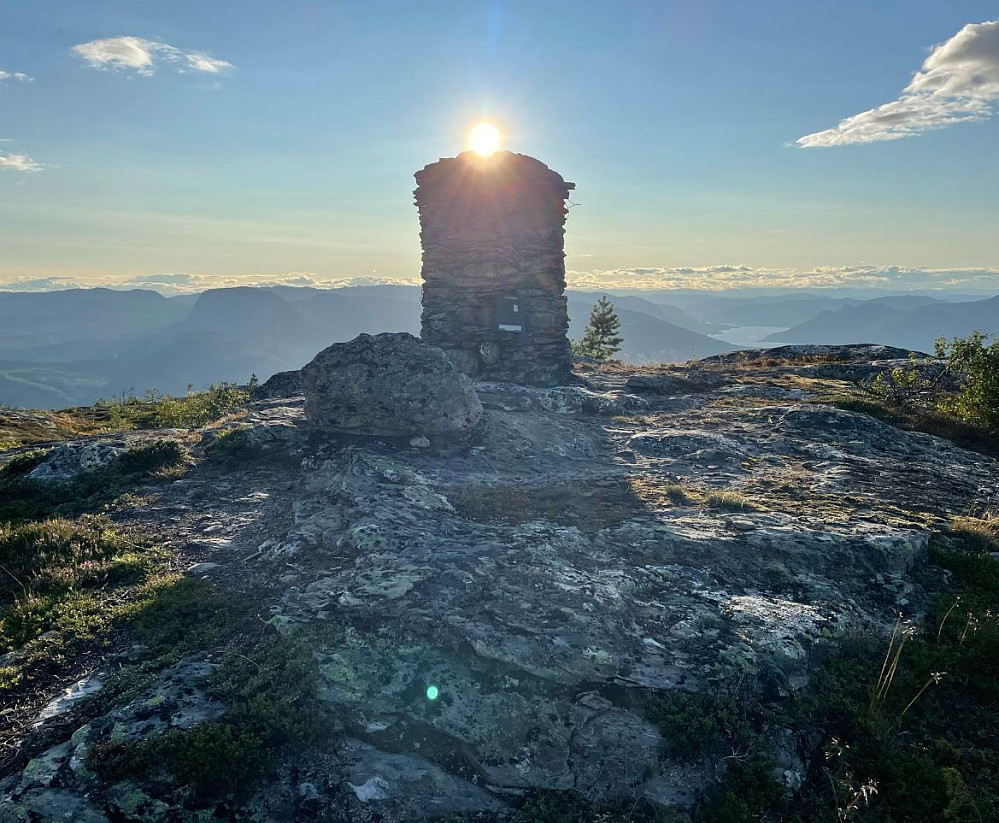 Varden på toppen