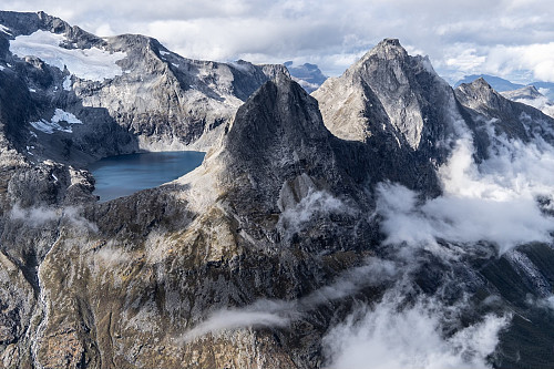 View from Vestre Stigbotthornet towards Bispen, Kongen and Bispevatnet lake