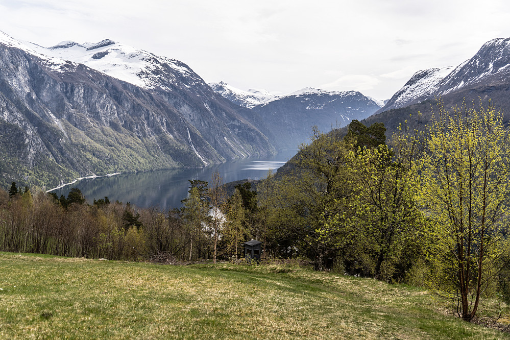 View from the path to Kamben (Klosterfjellet) towards Tafjorden