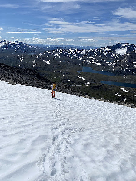 Deilig med snøfelt på utmarsjen! :D