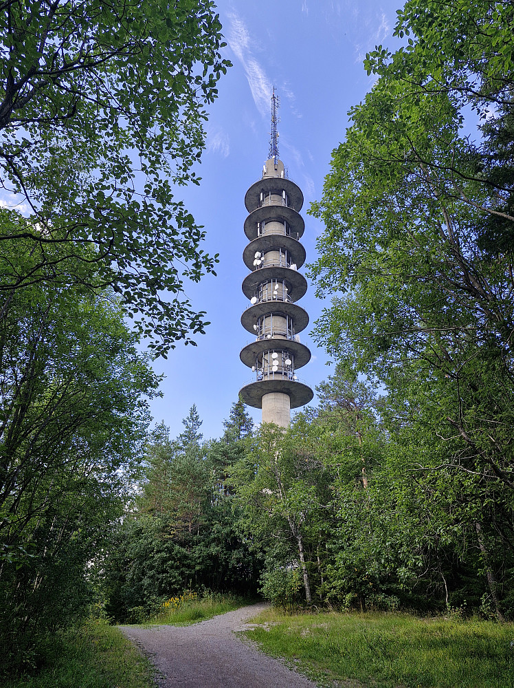 TV-masta på Røverkollen