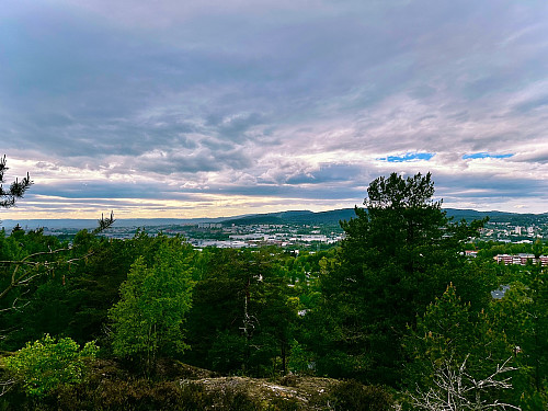 Utsikt mot Groruddalen fra nordvest for Fjellstadtoppen.