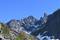 Møysalen og de to spisse Møyene