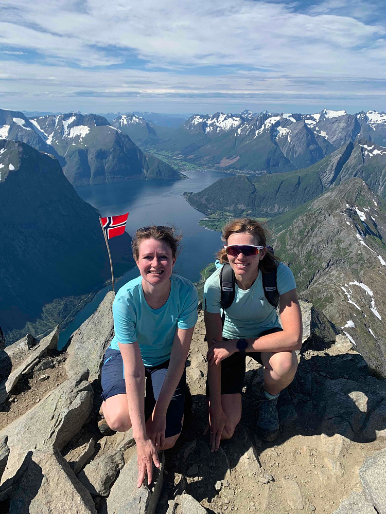 Tove og Kathrine på toppen