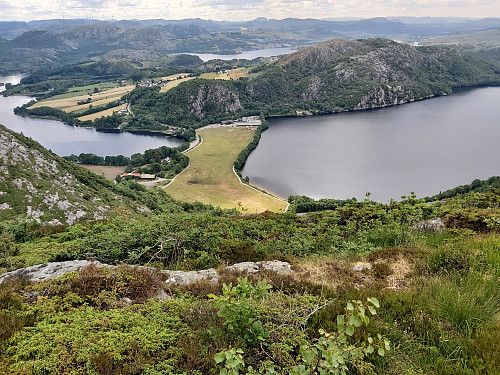 Utsikt fra bakken ned fra Mattirudla