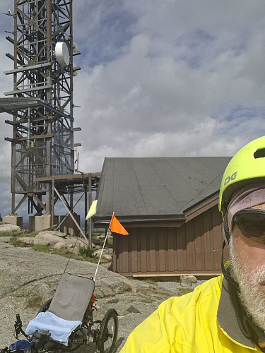 Min første sykkeltur opp til den store antanna på Lifjellet