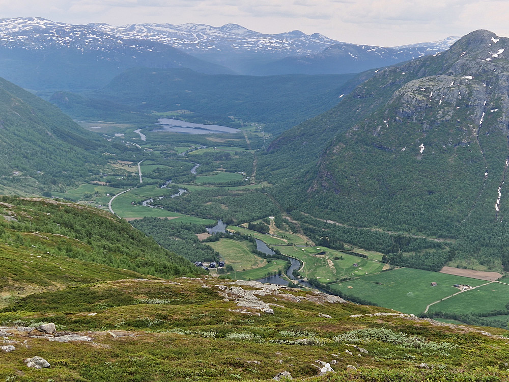 Utsikt ned Grøndalen.