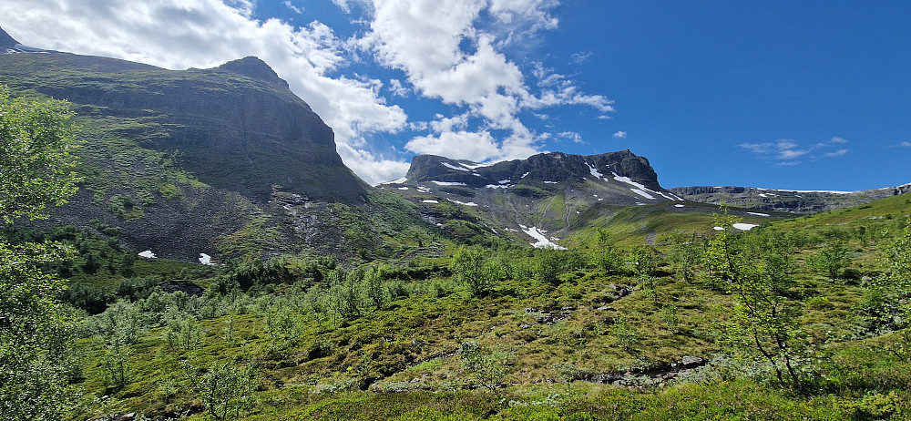 Flotte fjell i Jonadalen.
