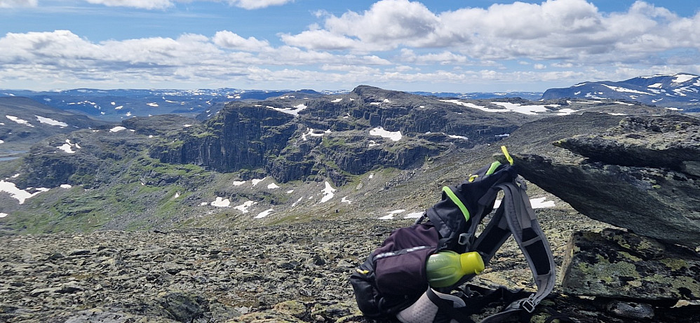 Frå toppen av Øyre mot Ørnenøse.